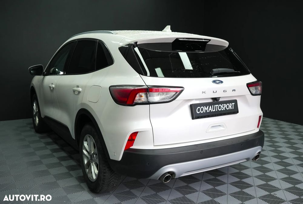 Ford Kuga 1.5 EcoBlue A8 FWD Titanium - 4