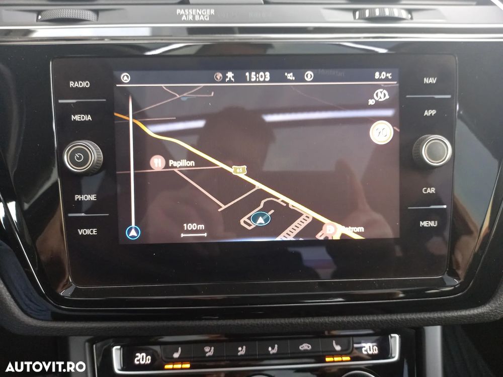 Volkswagen Touran - 23