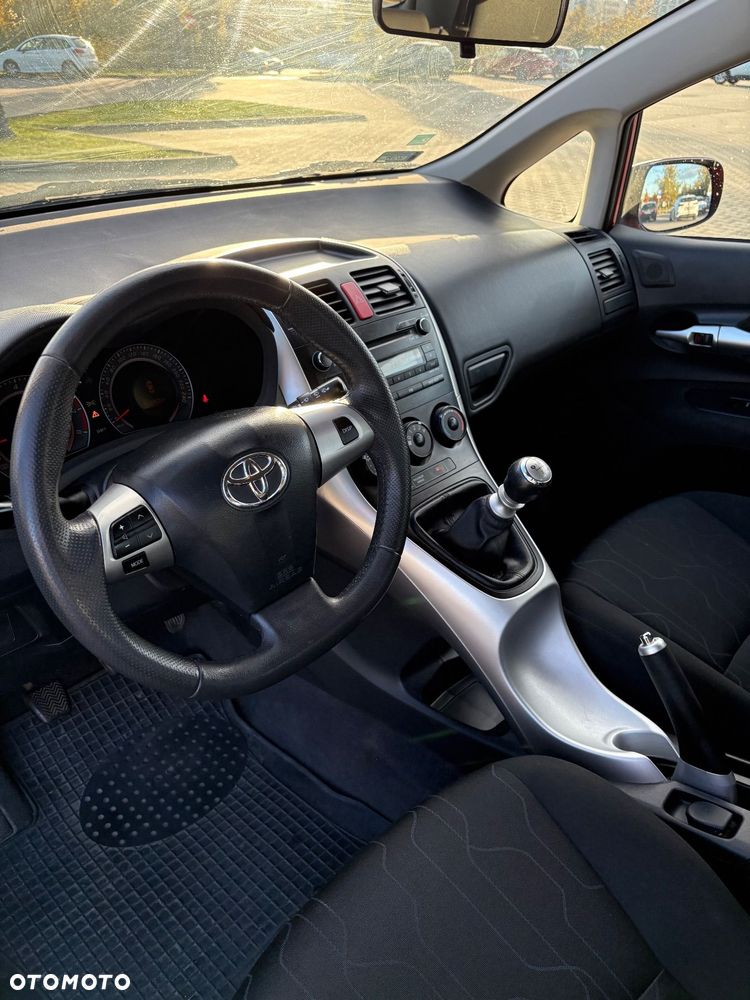 Toyota Auris 1.33 VVT-i Life - 6