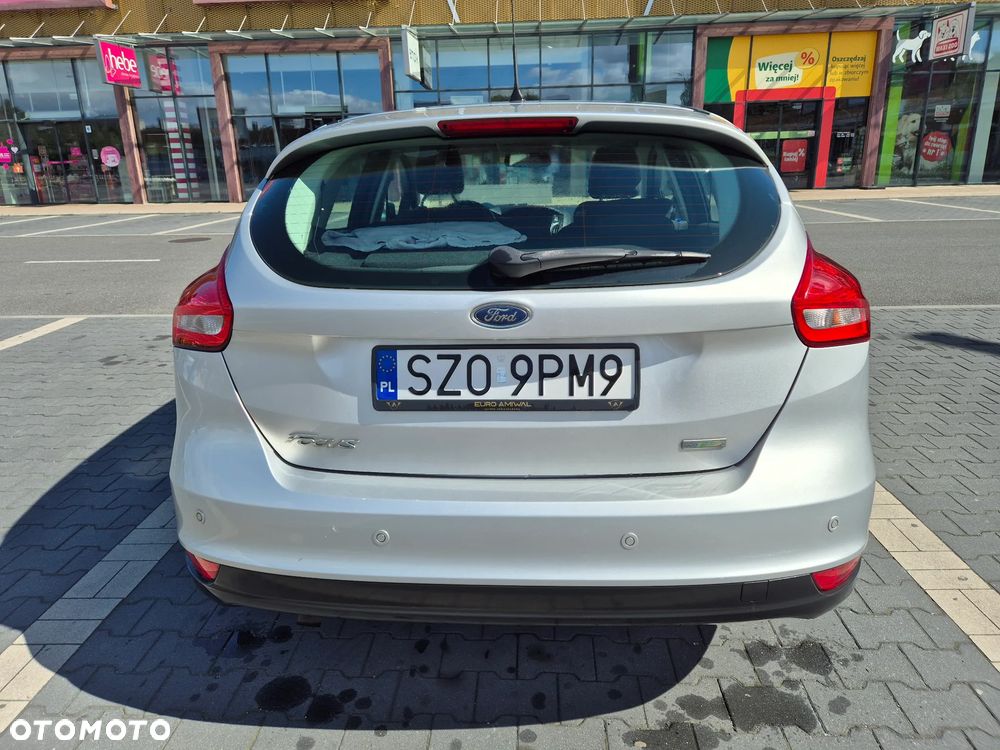 Ford Focus 1.0 EcoBoost Titanium - 4