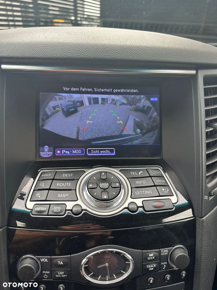 Infiniti QX70 3.7 S Premium - 14