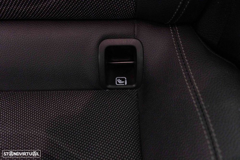 Mercedes-Benz A 250 e Progressive - 11