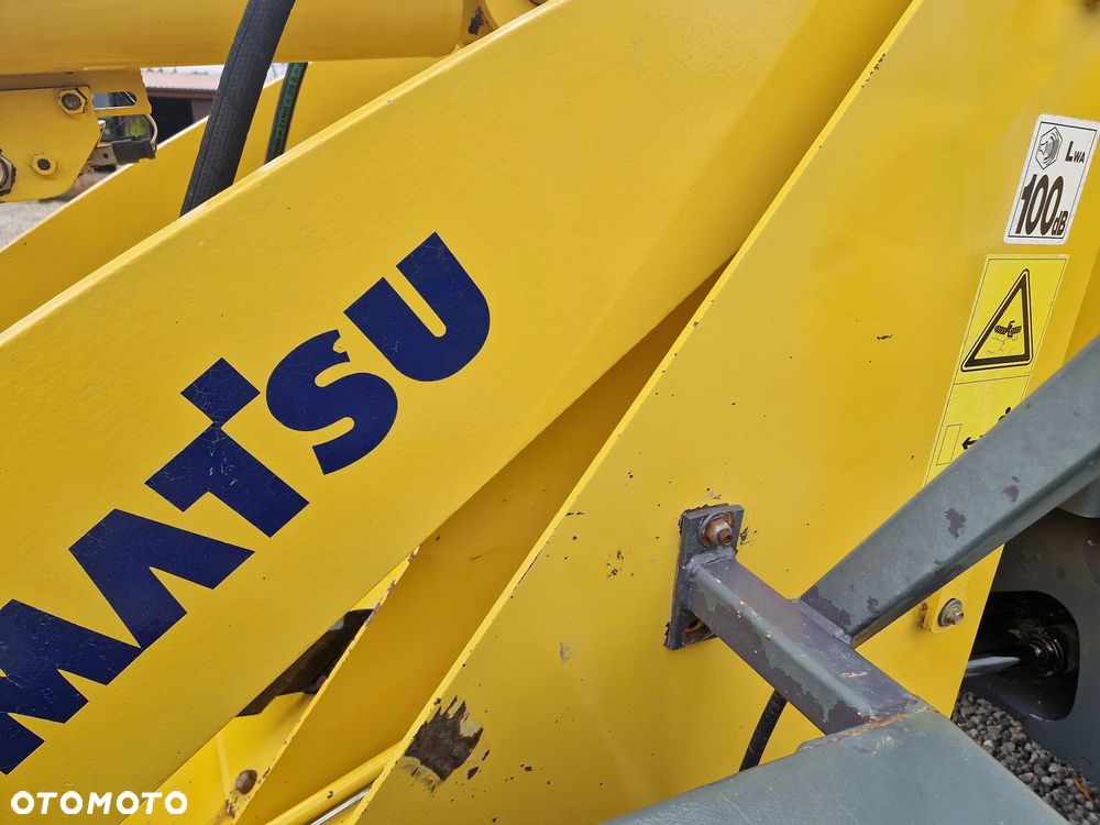 Komatsu WA90-3H - 13