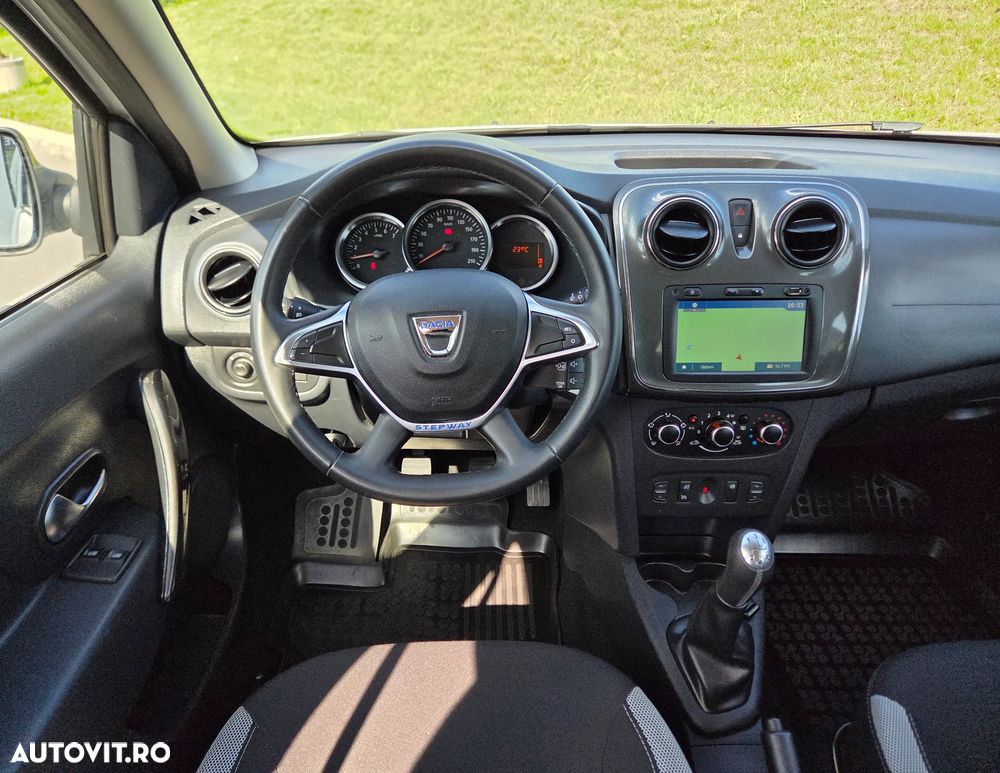 Dacia Sandero Stepway Blue dCi 95 Prestige - 16