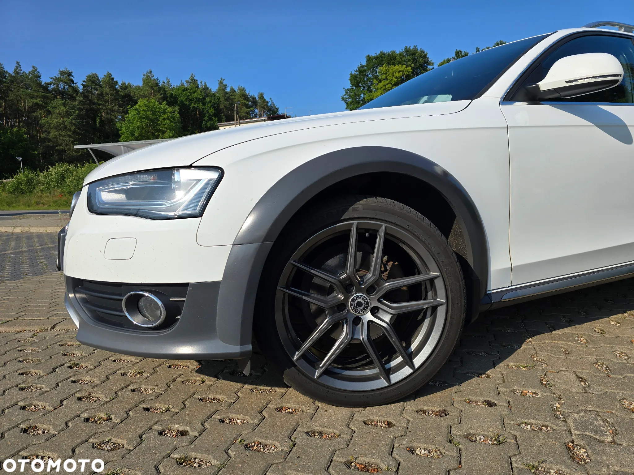 Audi A4 Allroad 2.0 TDI Quattro S tronic - 9