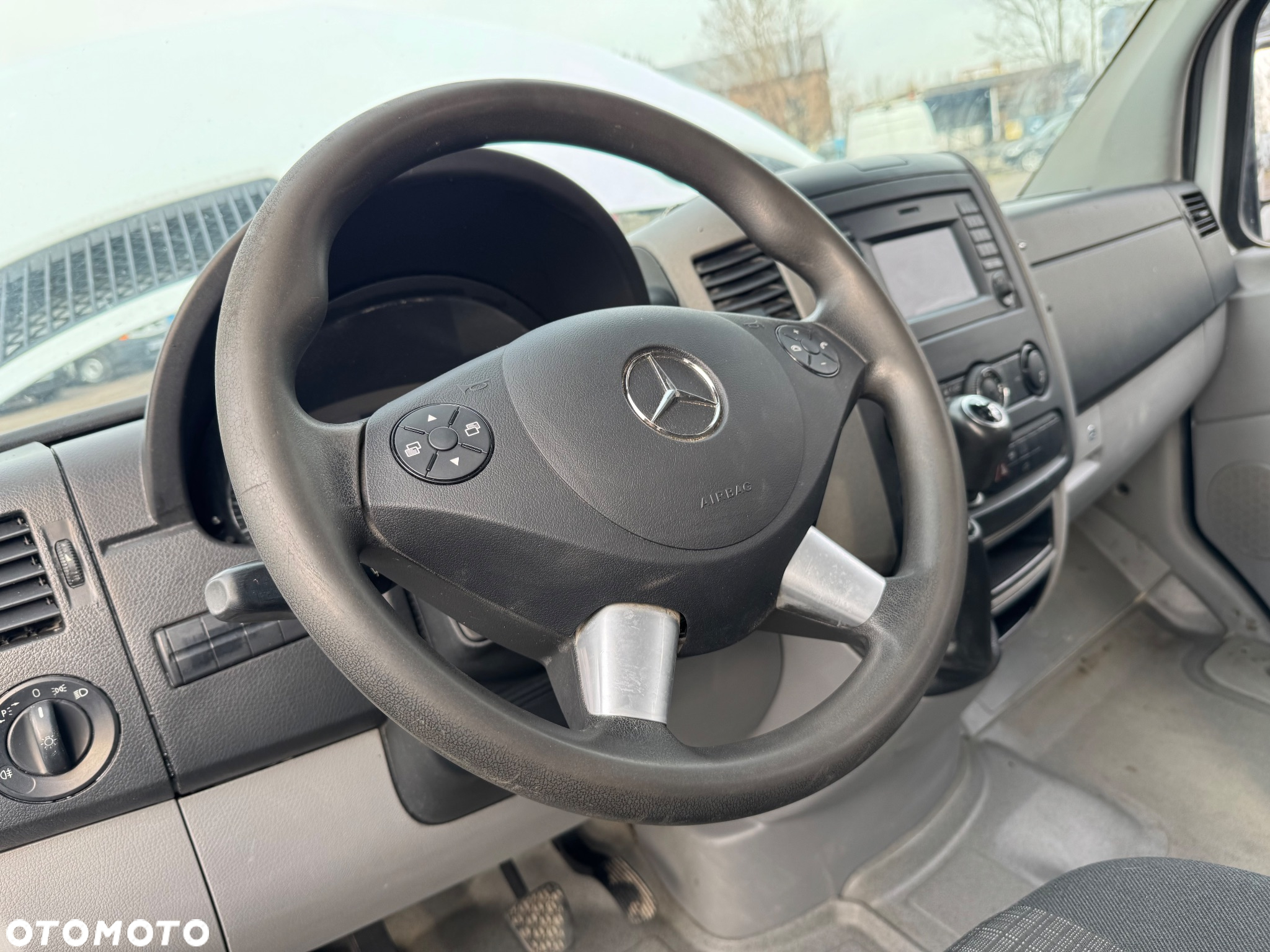 Mercedes-Benz Sprinter 2017r. Brygadówka Klima NAVI 2 x Parktronic Przetwornica 230V Belka Sygnalizacyjna Kamera LIFT - 25