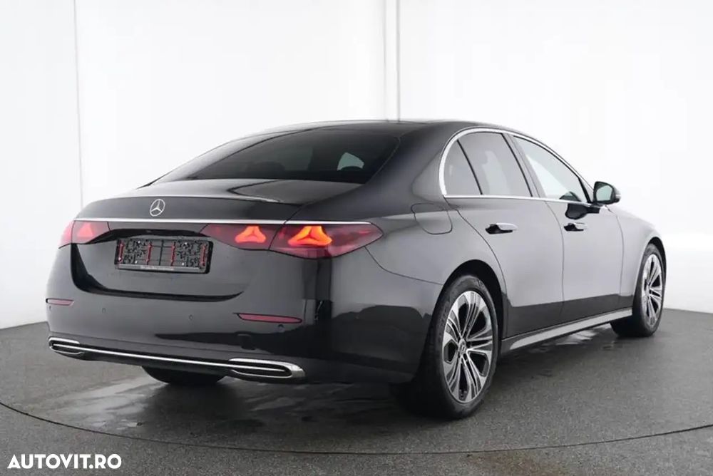 Mercedes-Benz E 220 d MHEV - 3