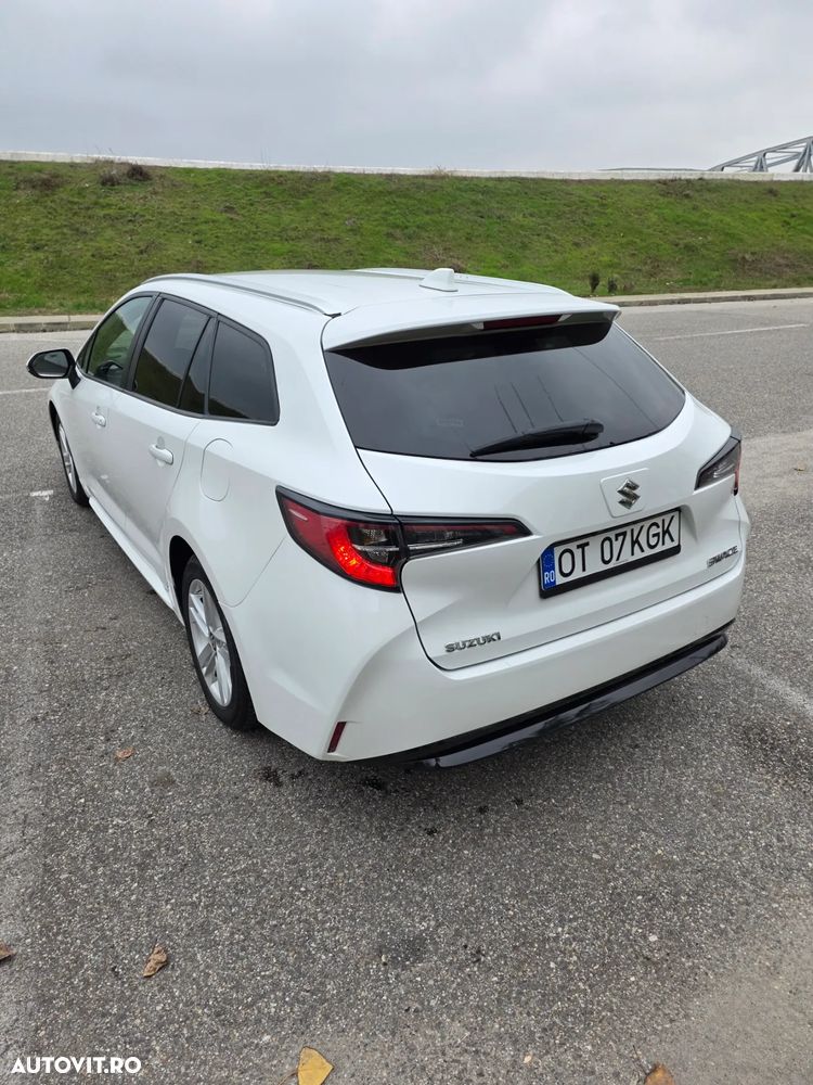 Suzuki Swace 1.8 E-CVT HEV Passion - 3