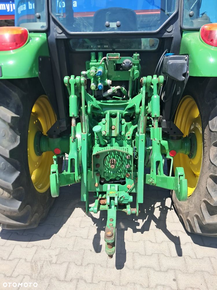 John Deere 5100M - 13