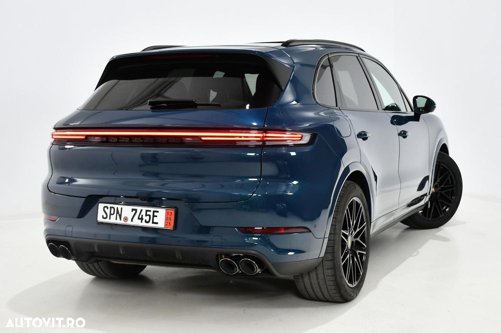 Porsche Cayenne - 3