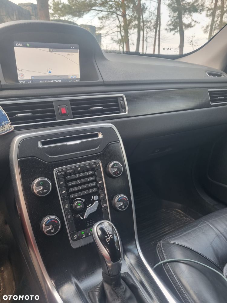 Volvo XC 70 D4 Geartronic Summum - 20