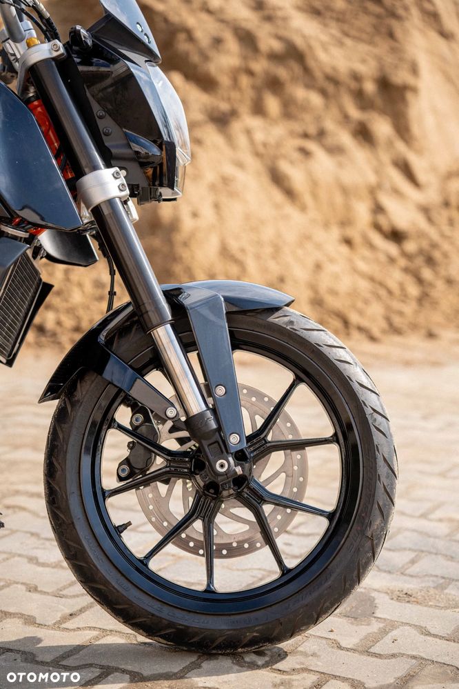 KTM Duke - 32