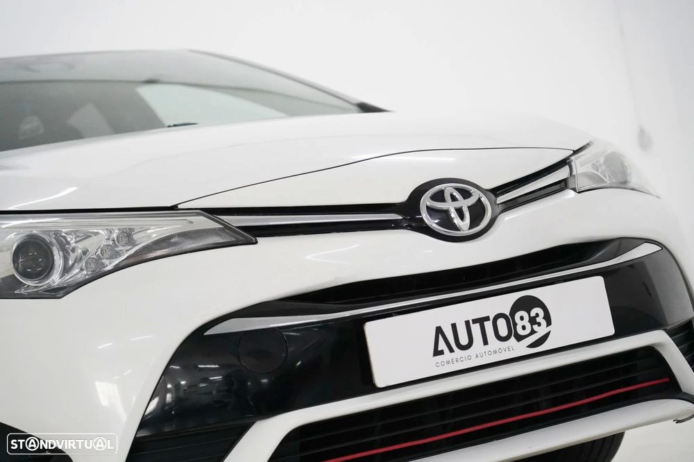 Toyota Avensis 1.6 D-4D Comfort - 14