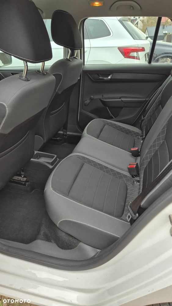 Skoda Fabia 1.0 TSI Ambition - 10