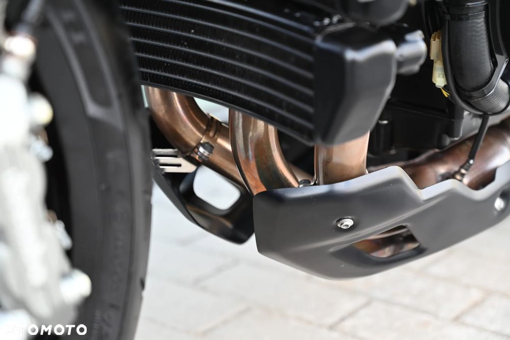 MV AGUSTA Brutale - 27