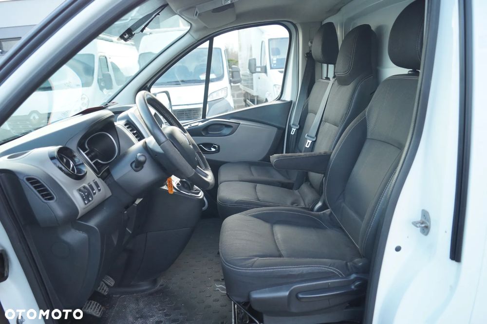 Renault Trafic - 24