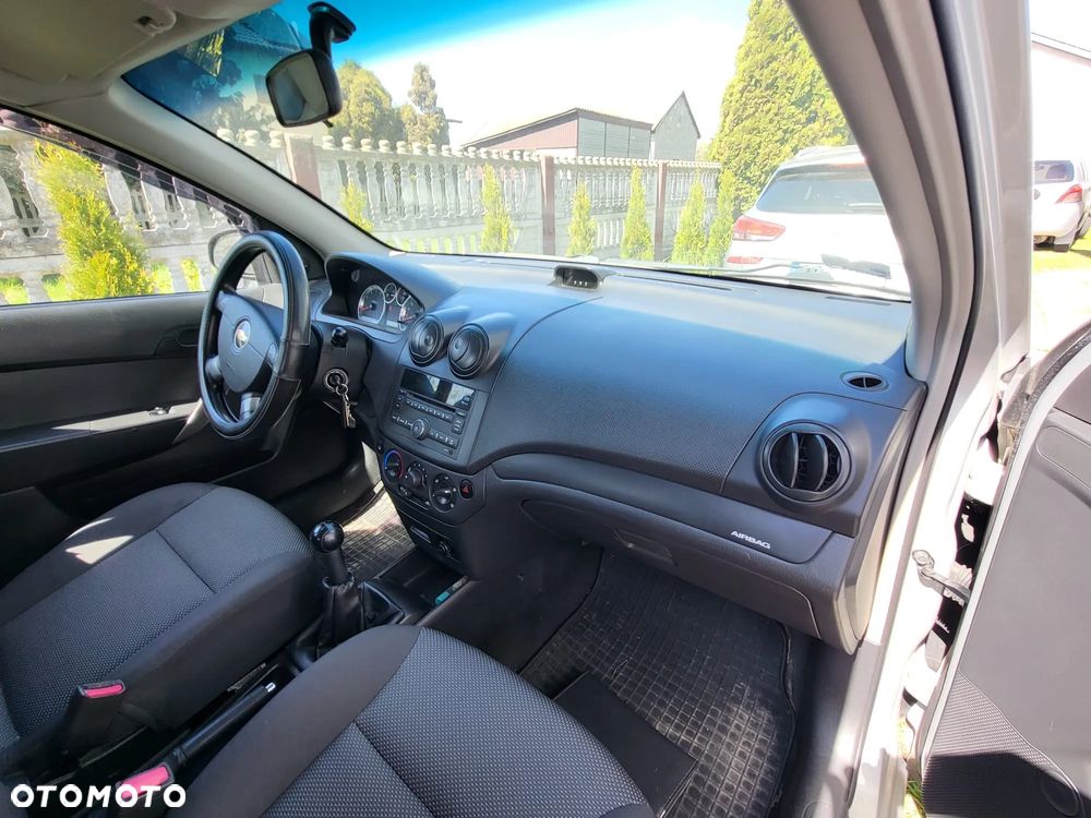 Chevrolet Aveo 1.2 16V Base+ - 5
