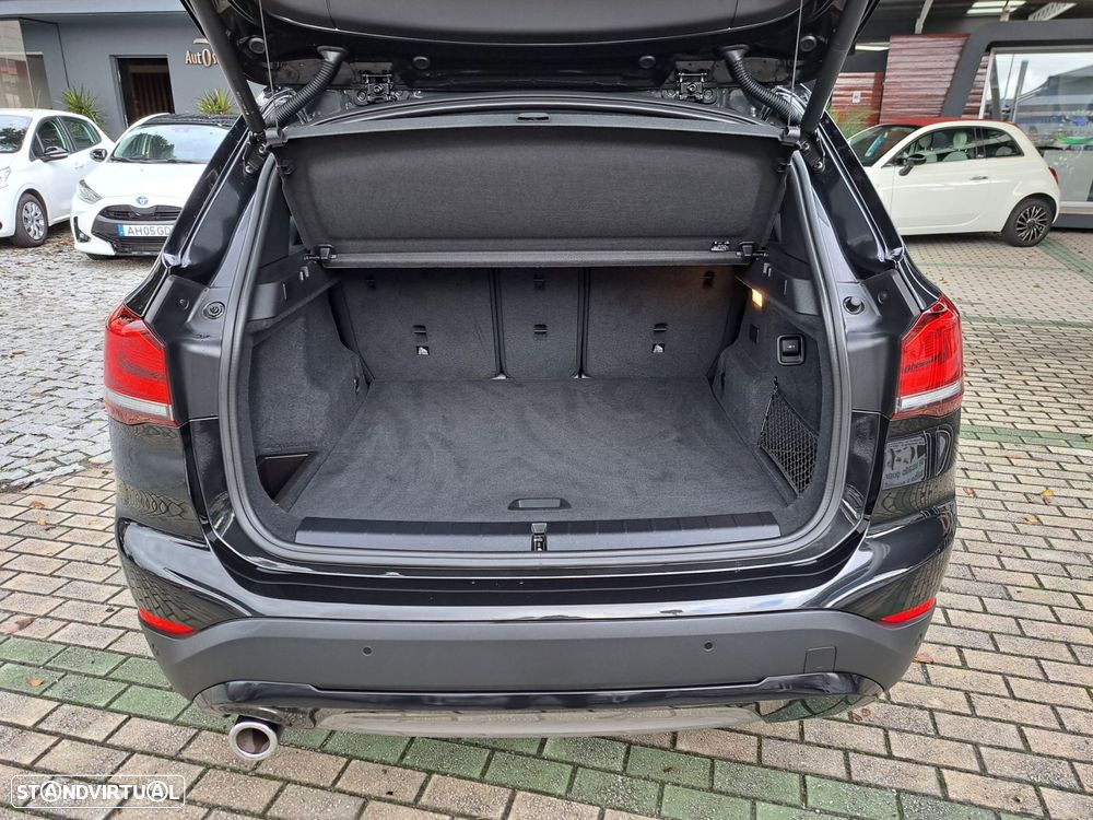 BMW X1 25 e xDrive Corporate Edition - 17
