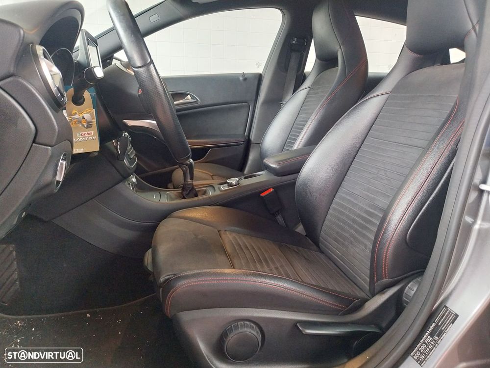 Mercedes-Benz CLA 180 d Shooting Brake AMG Line - 4