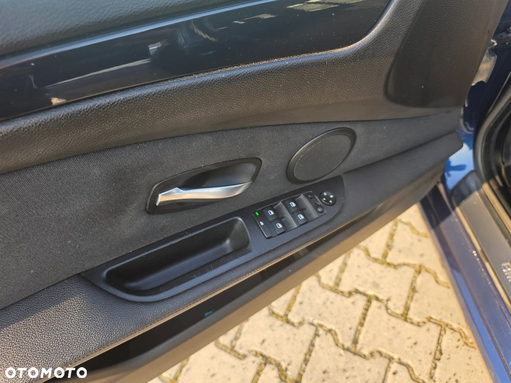 BMW Seria 5 525d Edition Exclusive - 10