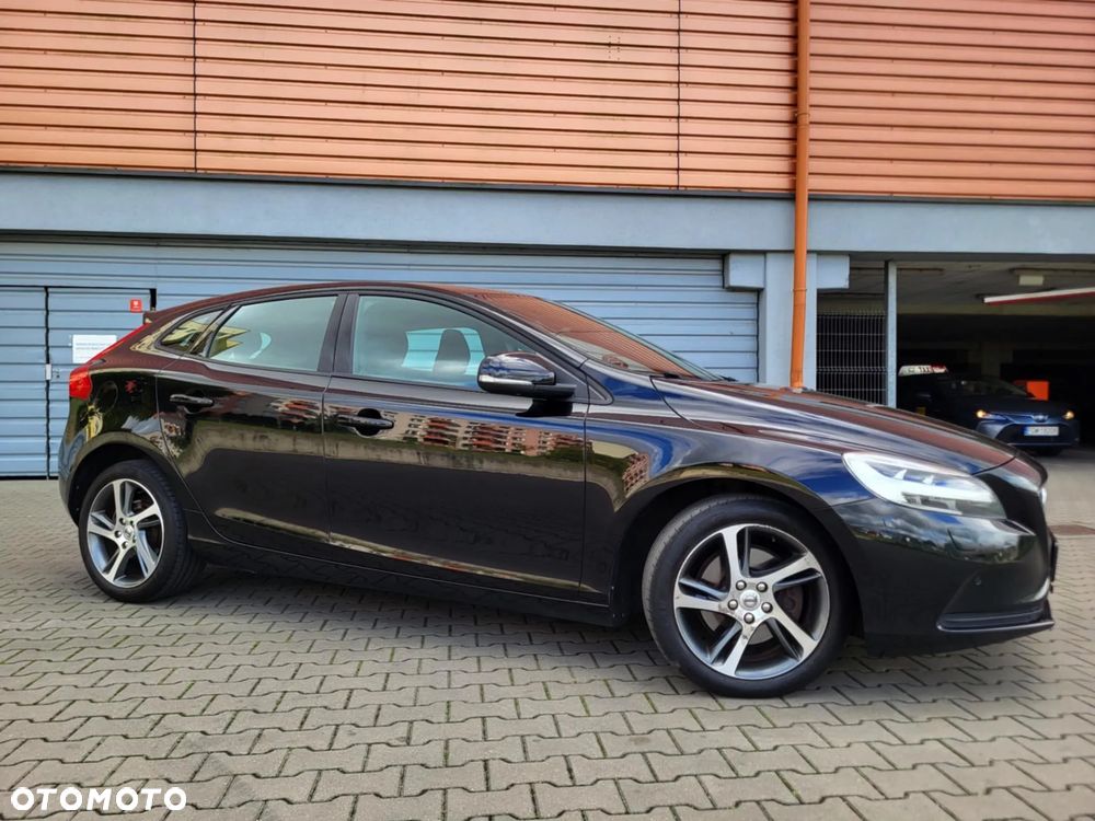 Volvo V40 D3 Drive-E Momentum - 13