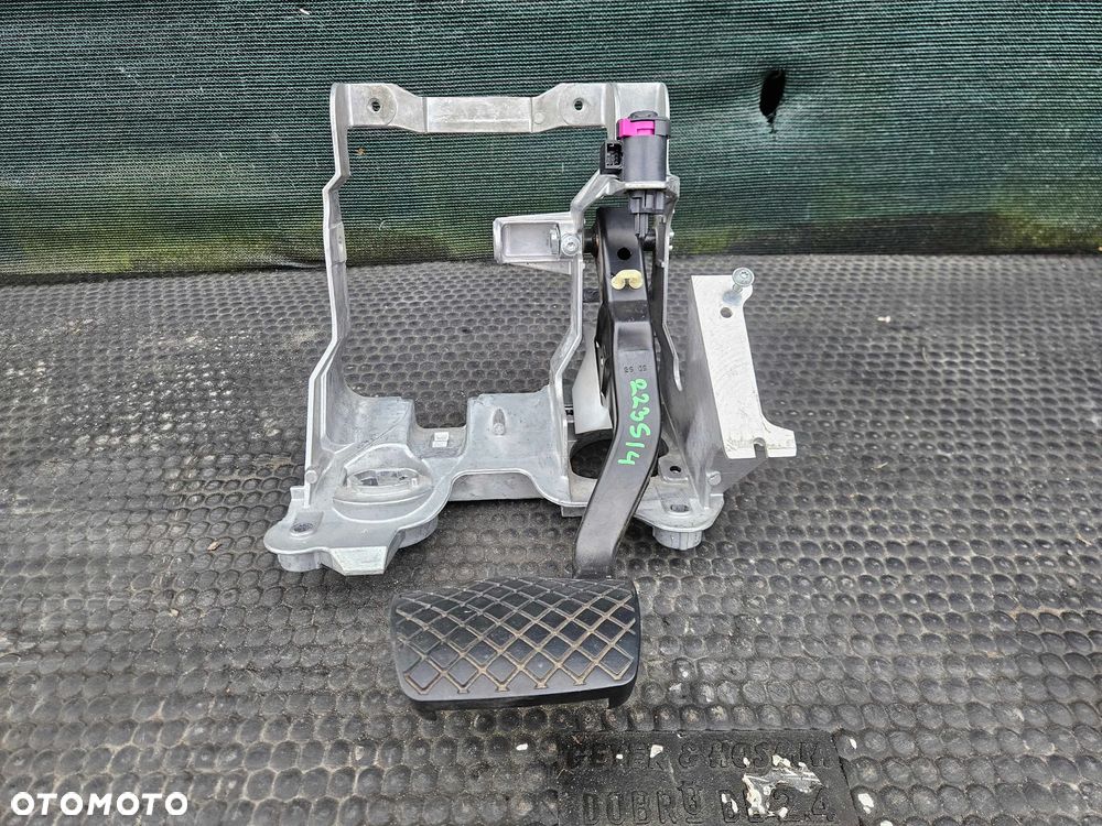 Pedal Hamulca 8K1721117 8K1723140B 4F0945459B Stelaz Automat Europa Czujnik Swiatla Stop AUDI A4 B8 - 2
