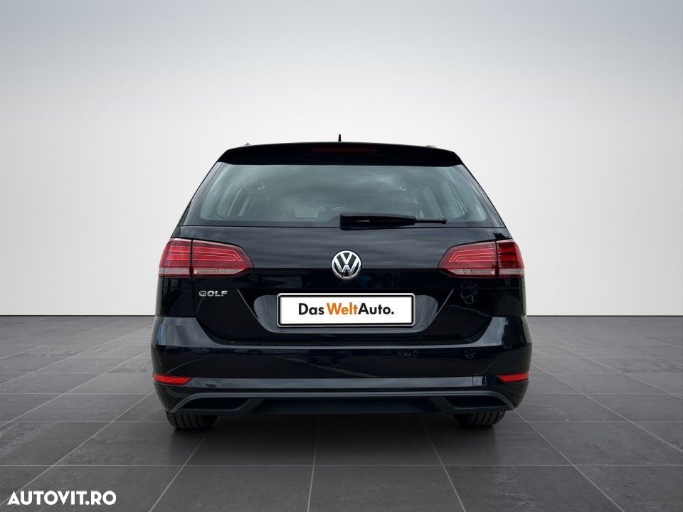 Volkswagen Golf - 5