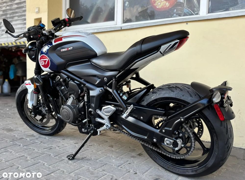 Triumph Trident - 6