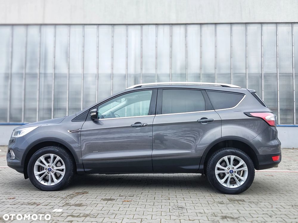 Ford Kuga 1.5 EcoBoost 4x4 Titanium - 4