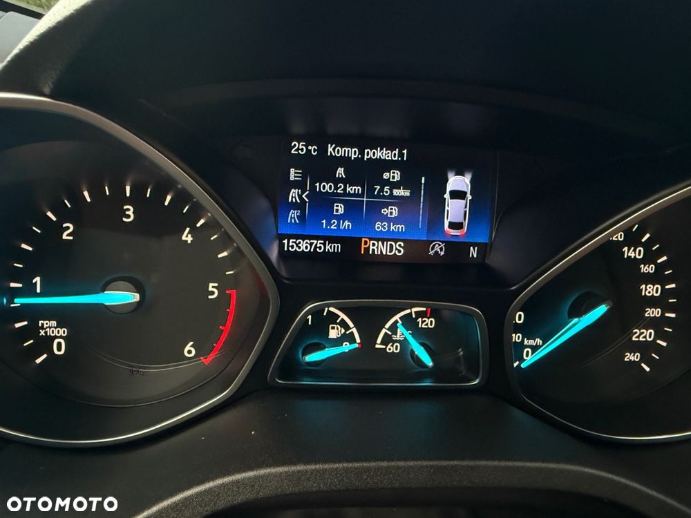 Ford Kuga 2.0 TDCi 4x4 ST-Line - 22