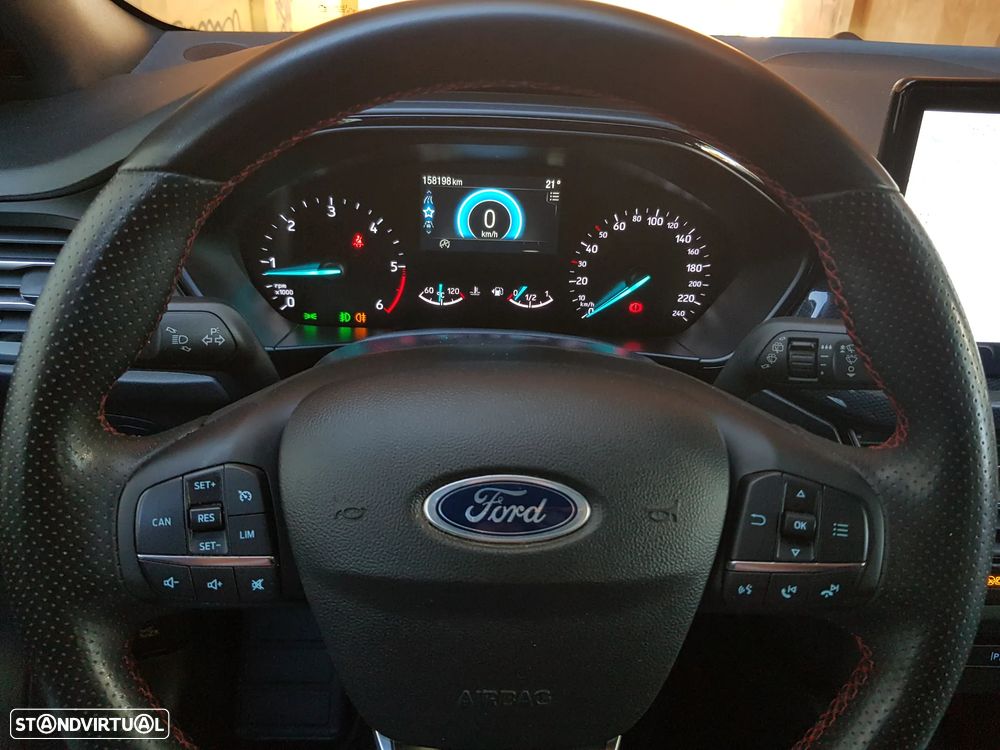 Ford Focus SW 1.5 TDCi EcoBlue ST-Line X - 27