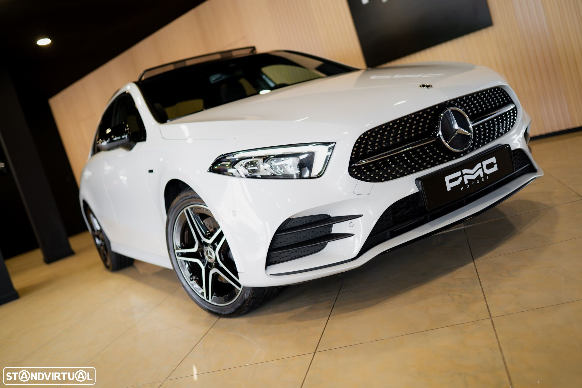 Mercedes-Benz A 250 Limousine e AMG Line - 6