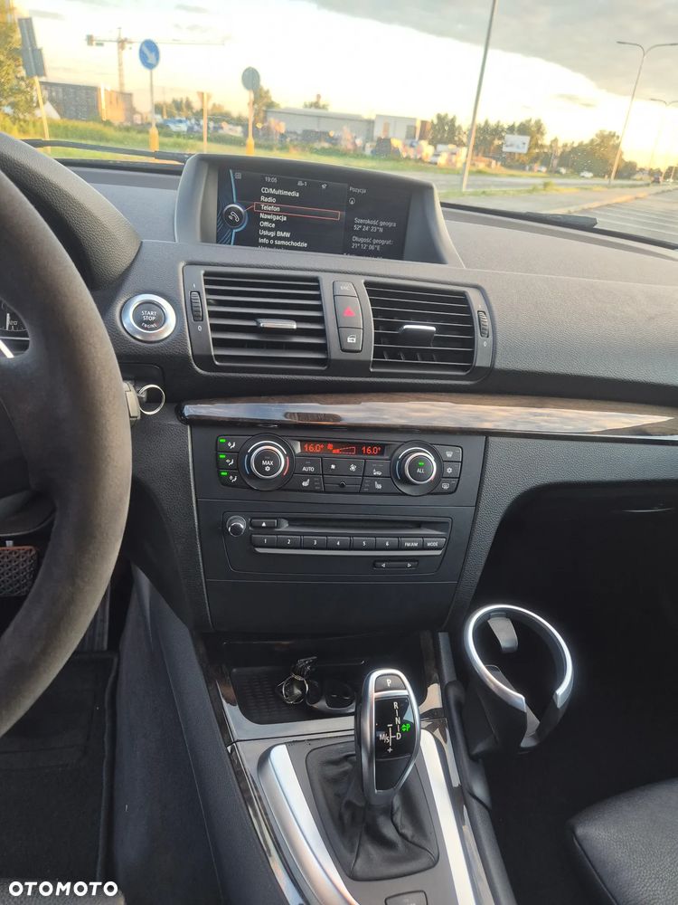 BMW Seria 1 135i Limited Edition Lifestyle mit M Sportpaket - 22
