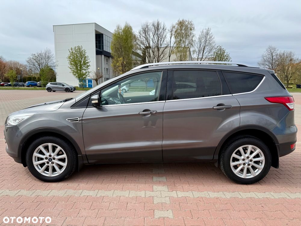 Ford Kuga 2.0 TDCi 2x4 Titanium - 3