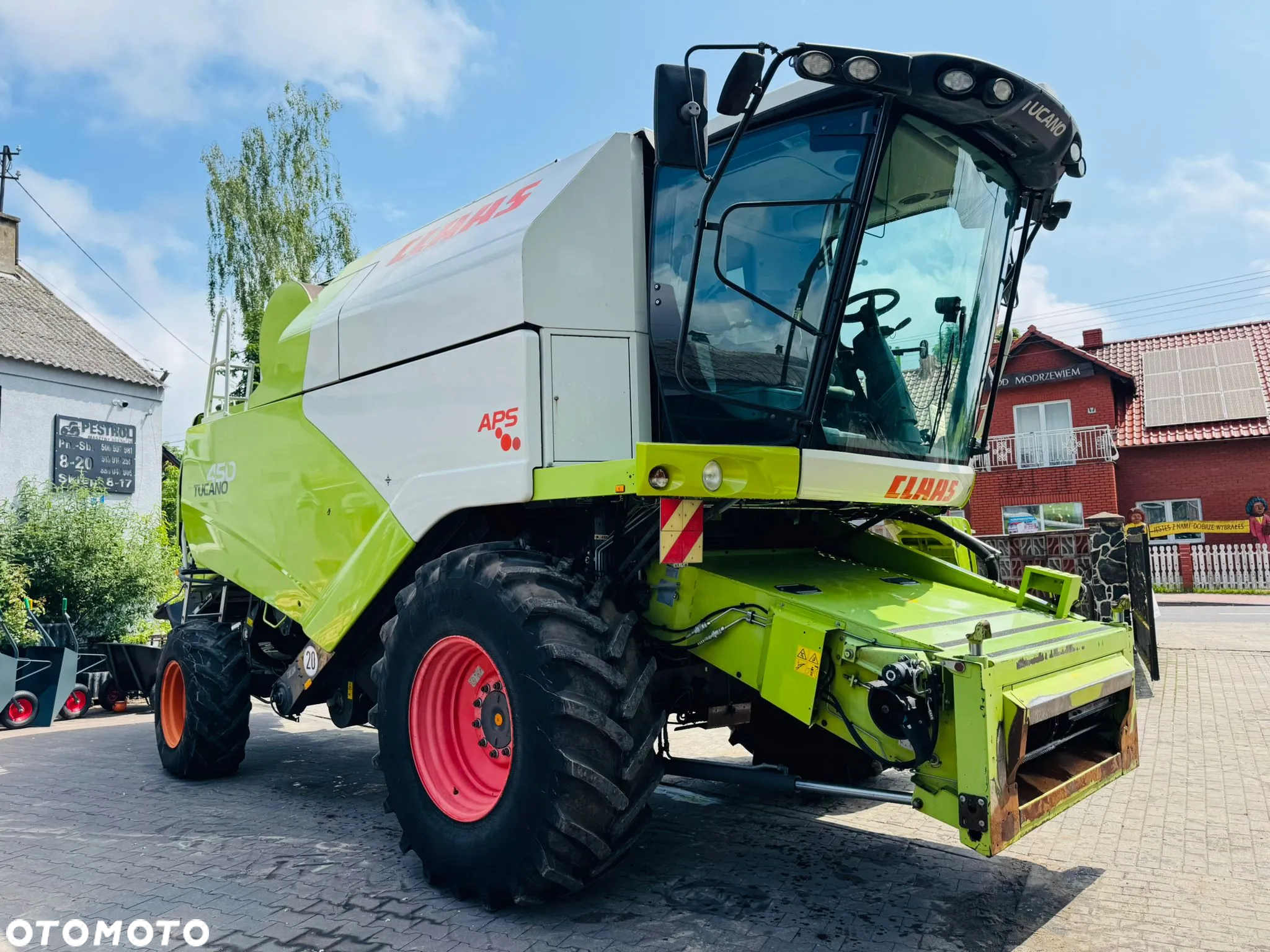 Claas Tucano 450 - 3