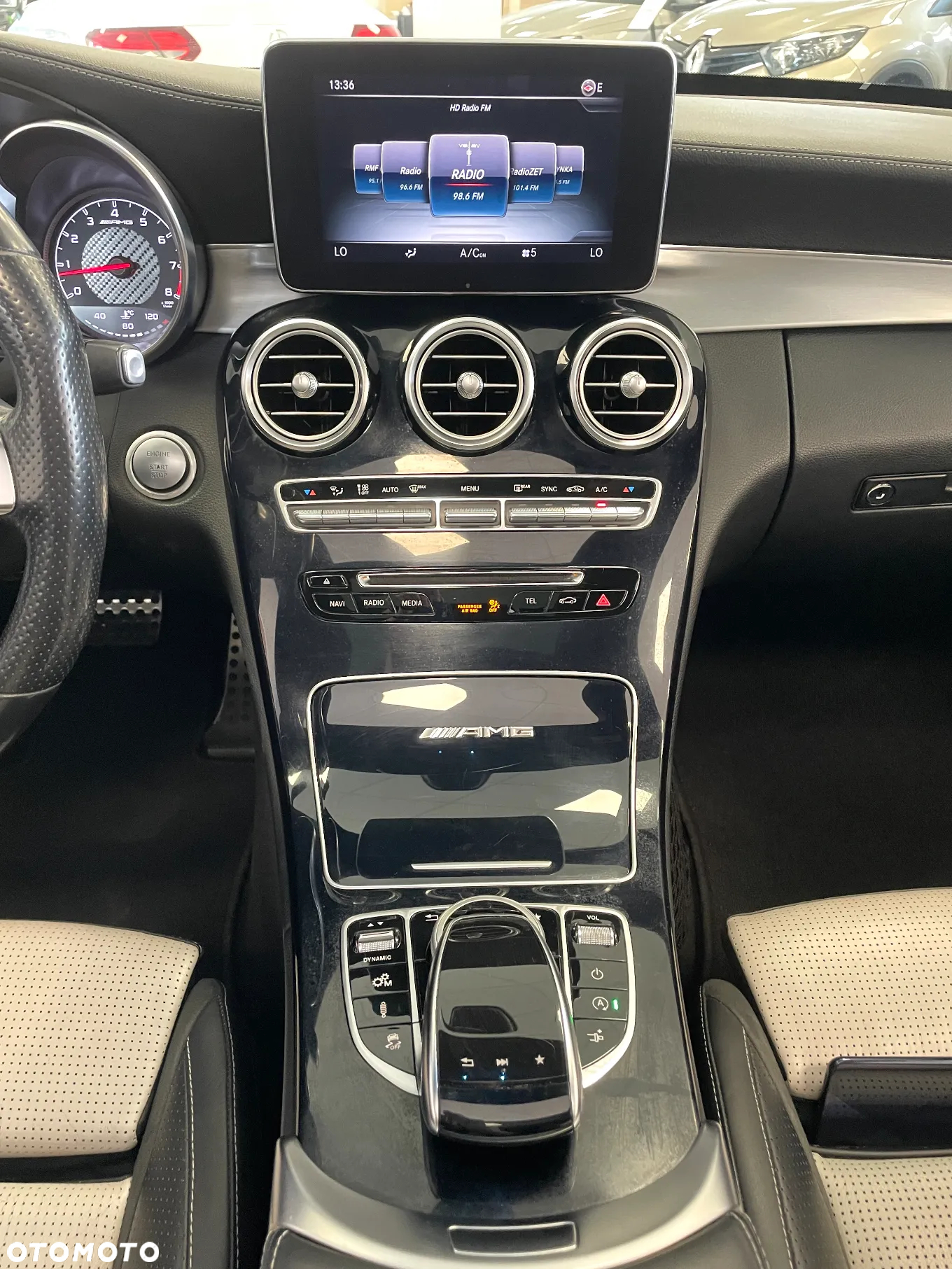 Mercedes-Benz Klasa C AMG 63 Coupe AMG Speedshift 7G-MCT - 16