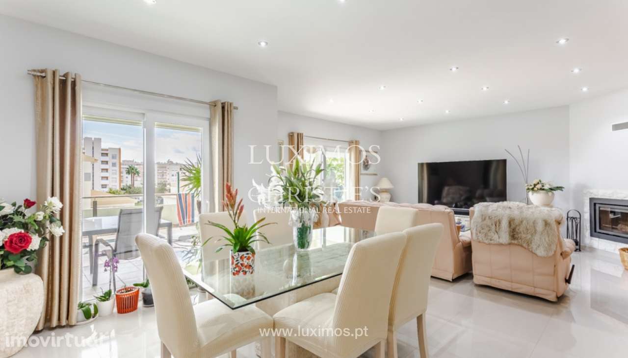 Fantástica moradia V4 com piscina em Armação de Pera, Algarve - Grande imagem: 4/27