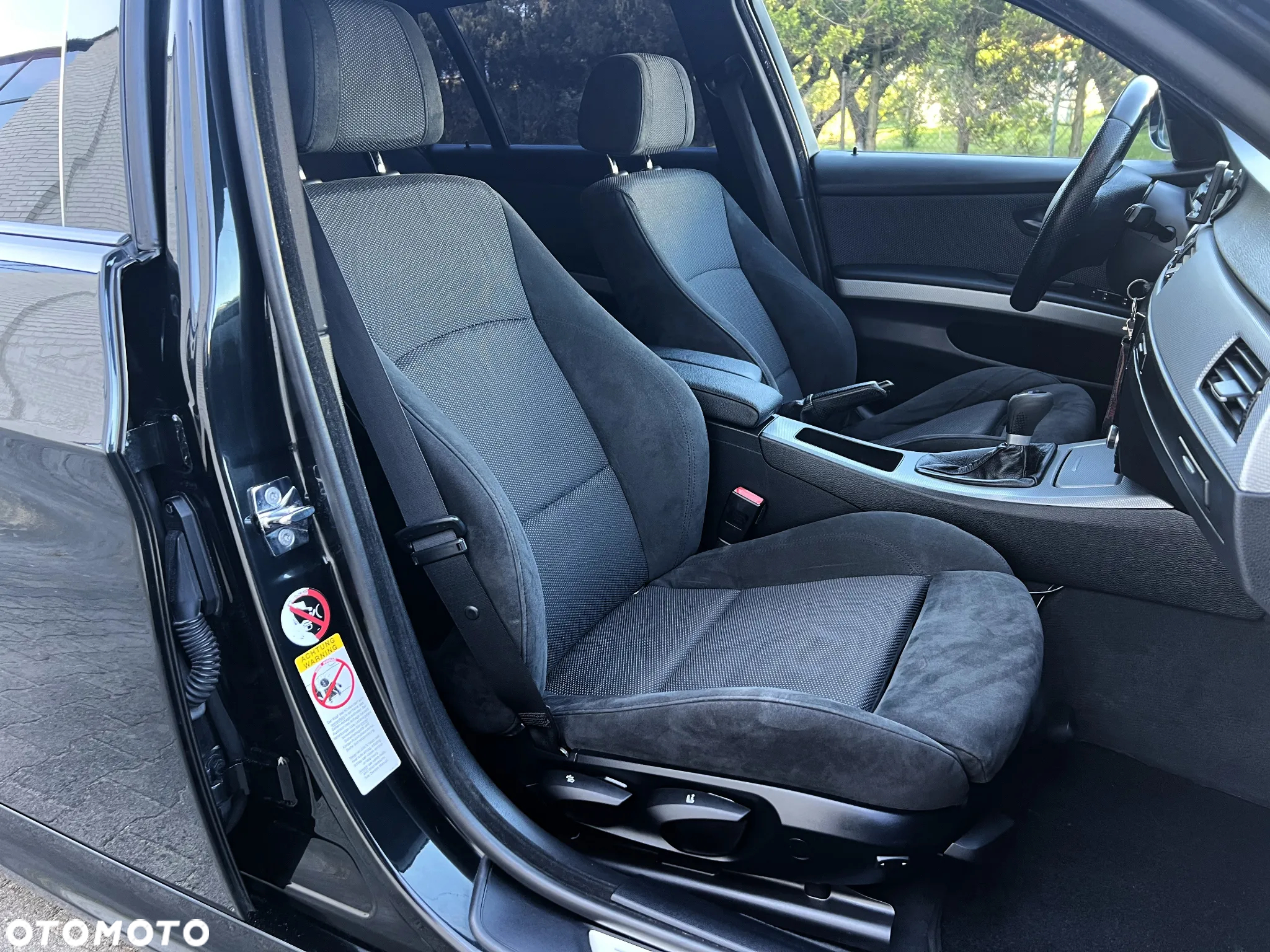 BMW Seria 3 318d DPF Touring Edition Sport - 29