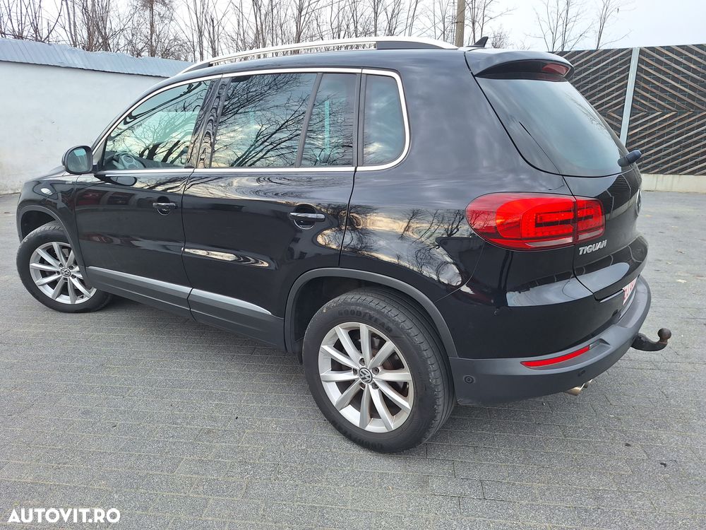 Volkswagen Tiguan 2.0 TDI SCR 4MOTION BlueMotion Technology DSG Lounge Sport & Style - 4