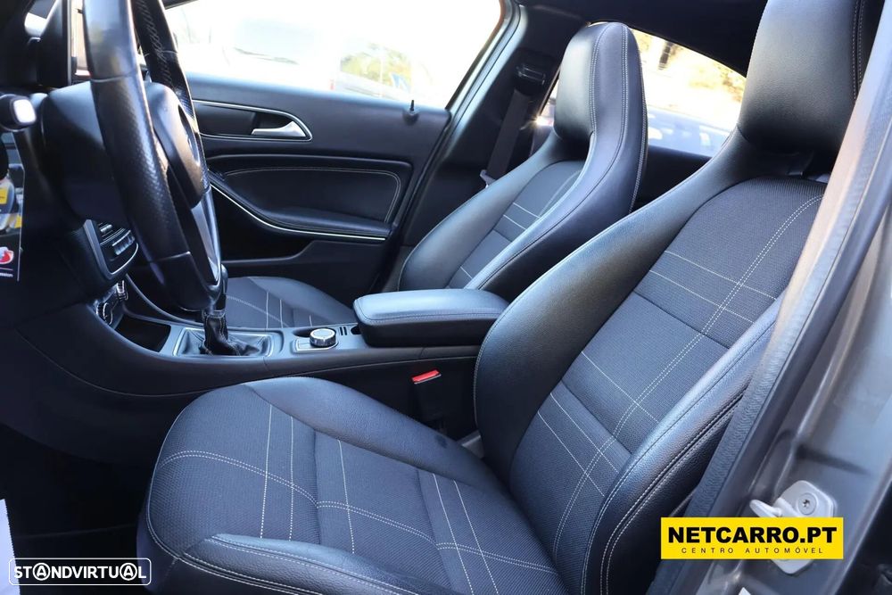 Mercedes-Benz A 180 d Business Solutions AMG - 8