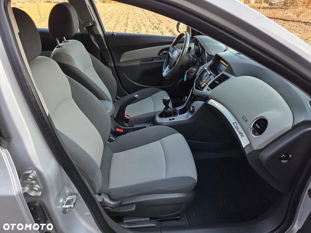 Chevrolet Cruze 2.0 LT - 17