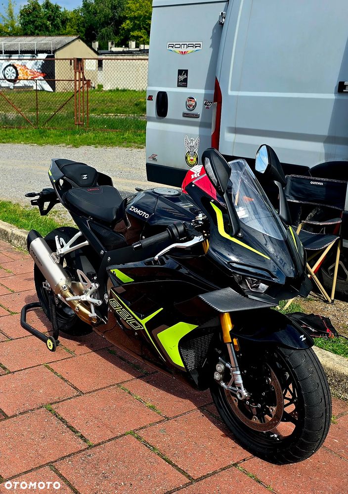 ZX MOTO 820RR - 12