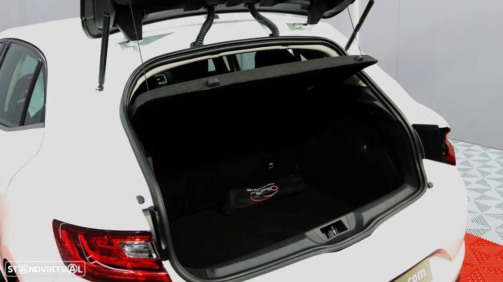 Renault Mégane 1.5 Blue dCi Limited EDC - 11