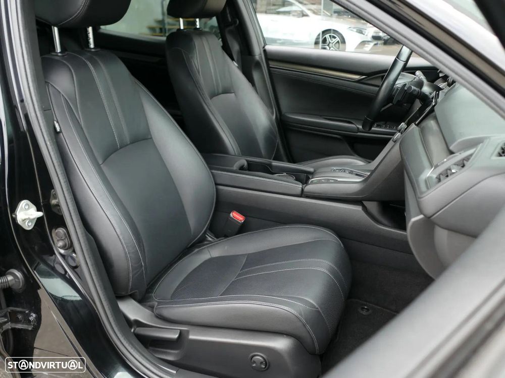 Honda Civic 1.6 i-DTEC Executive Premium 9AT - 32