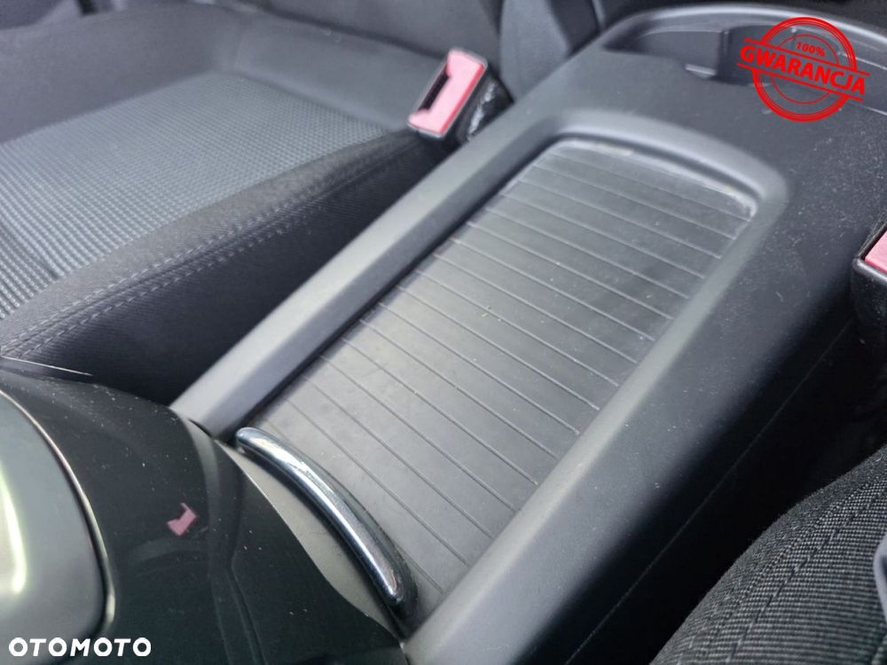 Peugeot 5008 - 36