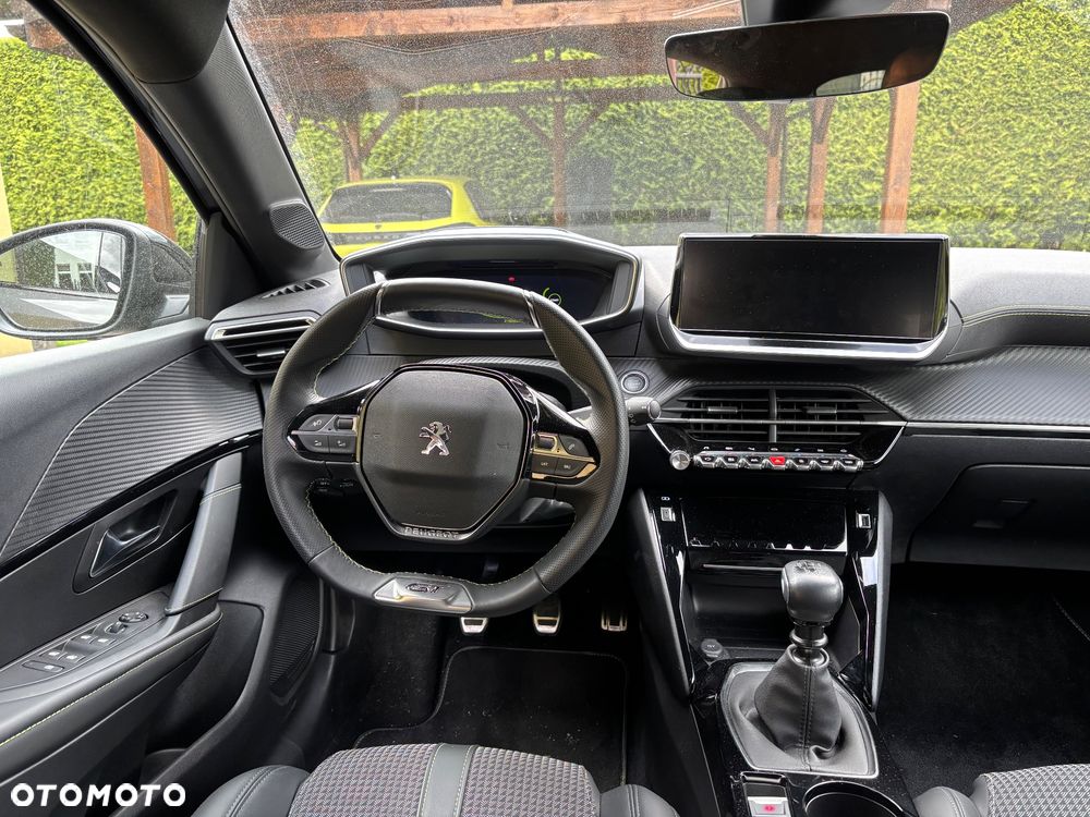 Peugeot 208 PureTech 100 GT - 10