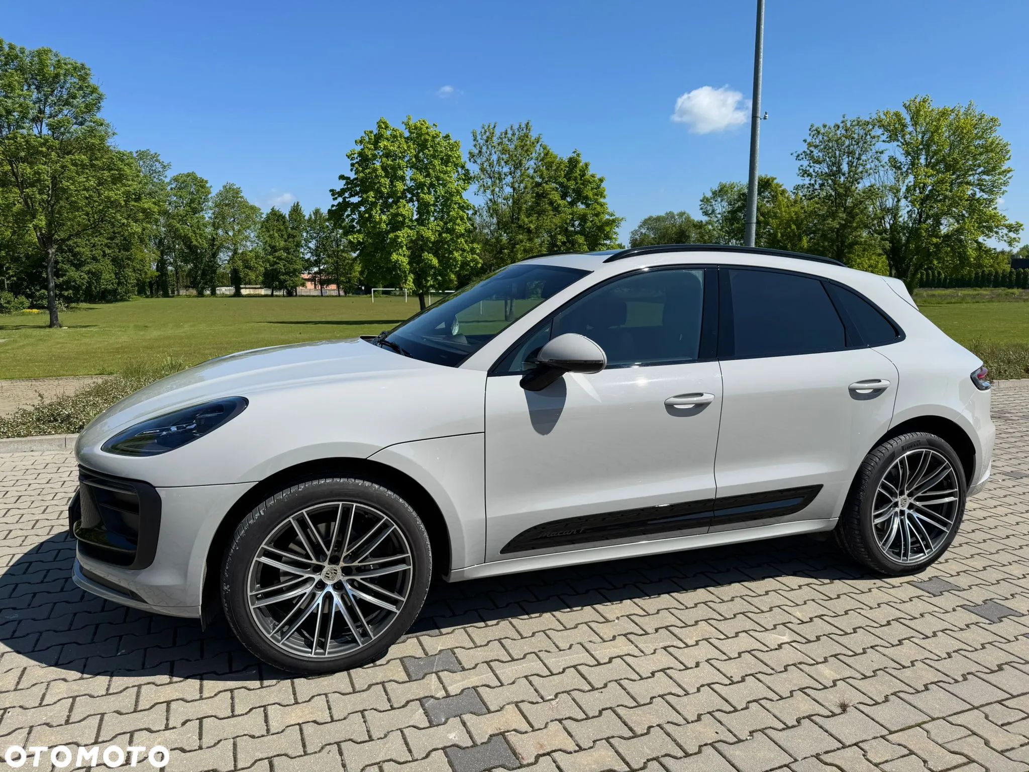 Porsche Macan T - 1
