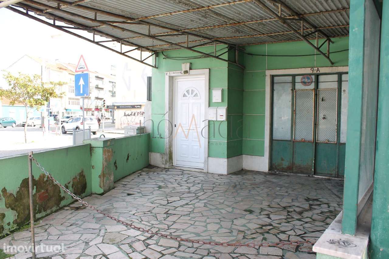 Oportunidade Única de Investimento  Prédio com Lojas, Habitação e A... - Grande imagem: 3/10