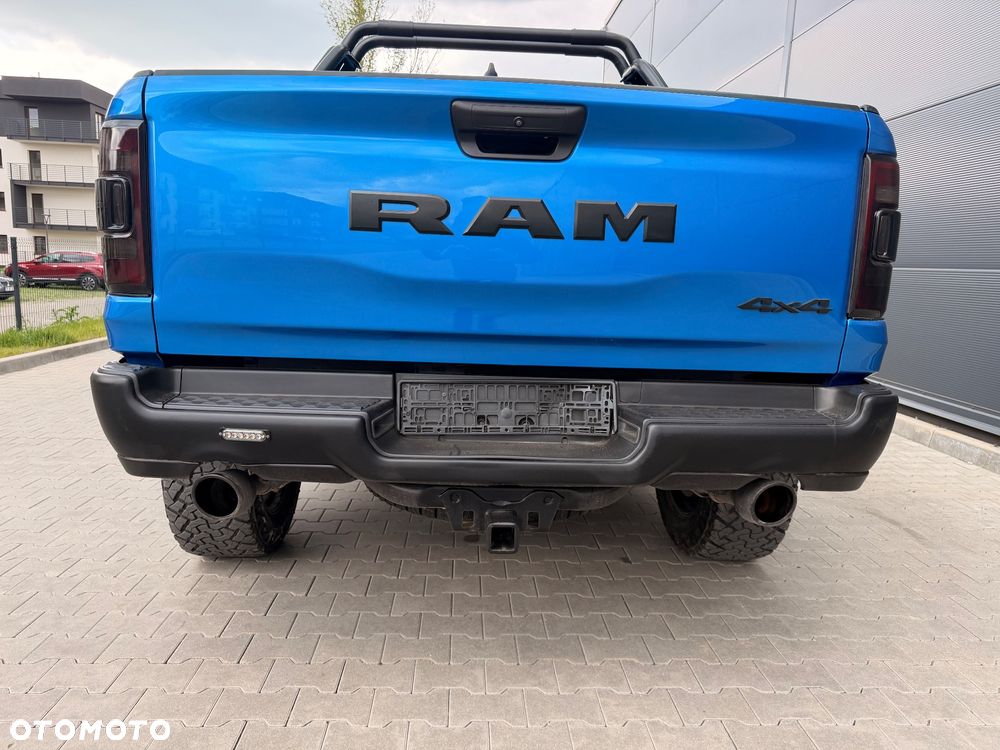 Dodge RAM - 15