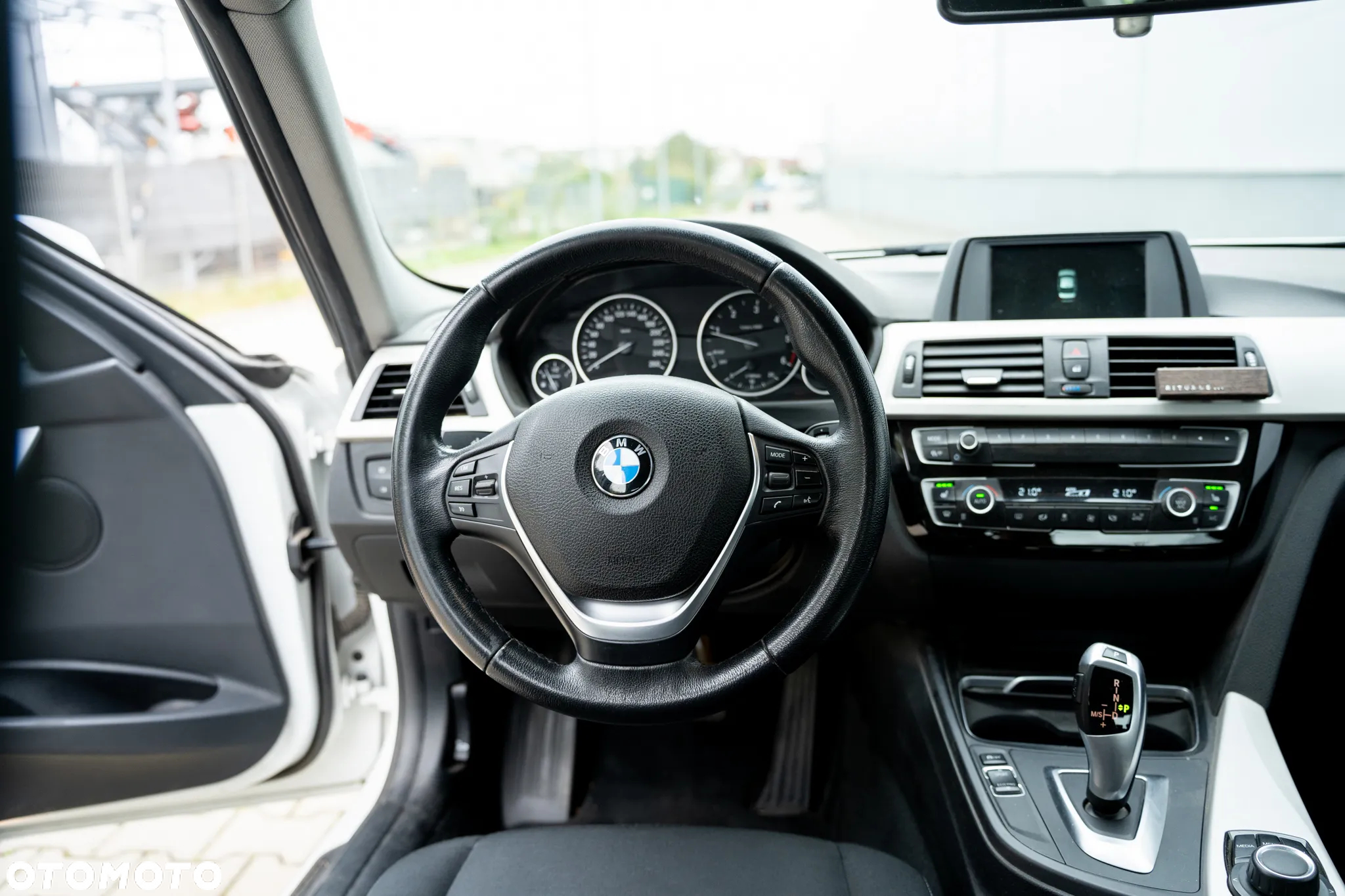 BMW Seria 3 320d Advantage - 10